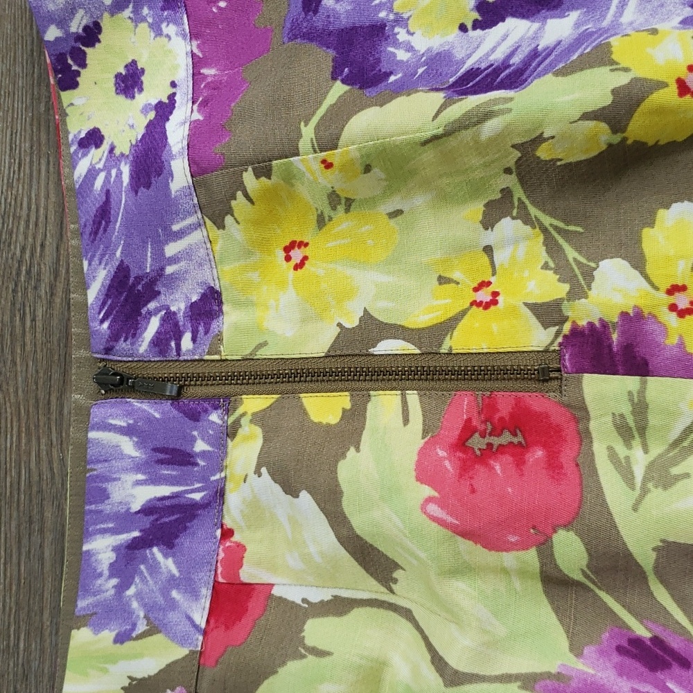 Banana Republic floral pencil skirt - Picture 9 of 14
